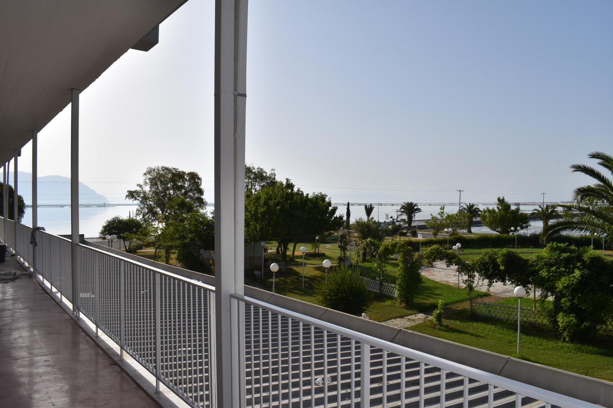 Hotel Theoxenia Missolonghi Экстерьер фото