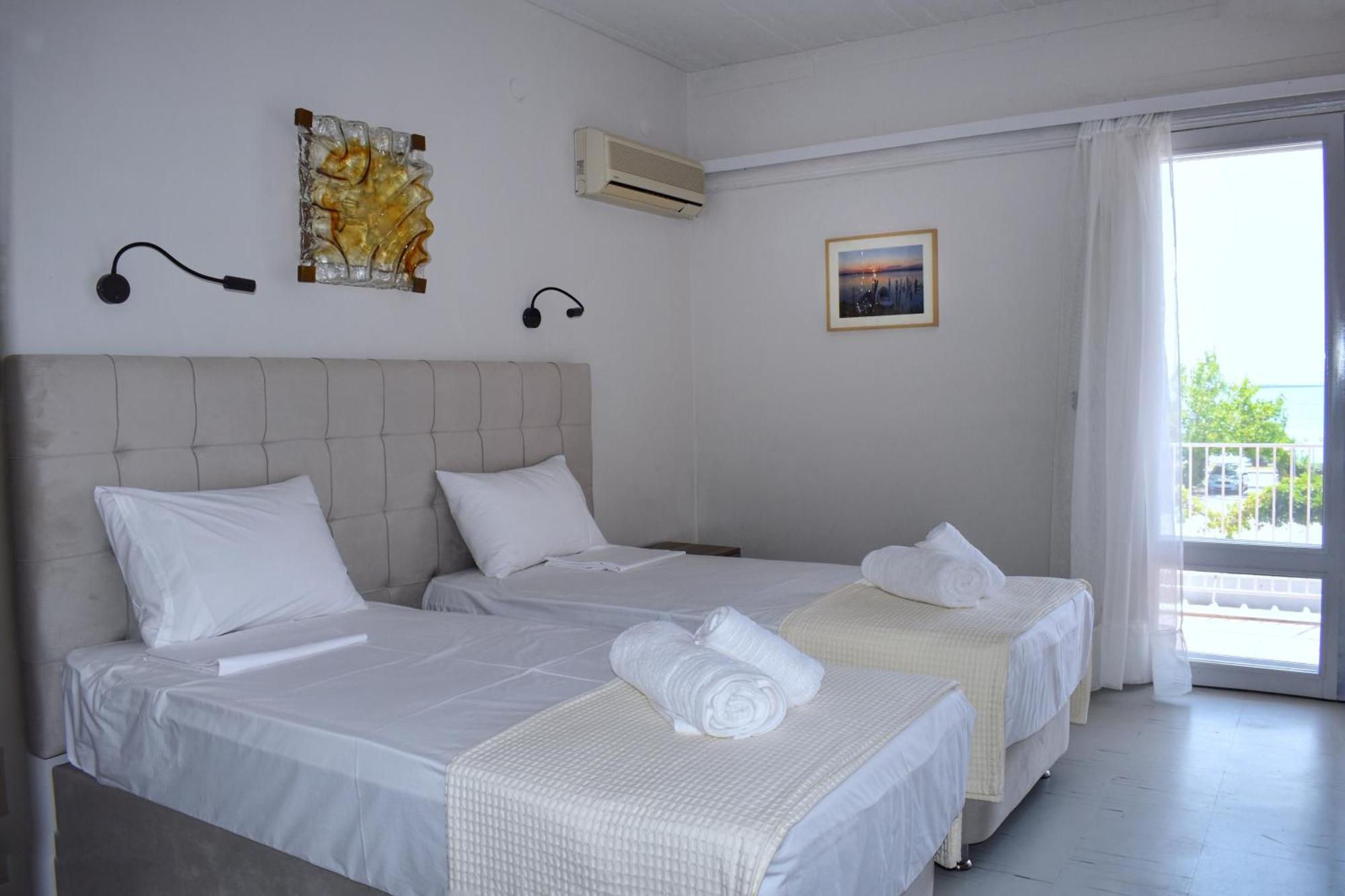Hotel Theoxenia Missolonghi Экстерьер фото
