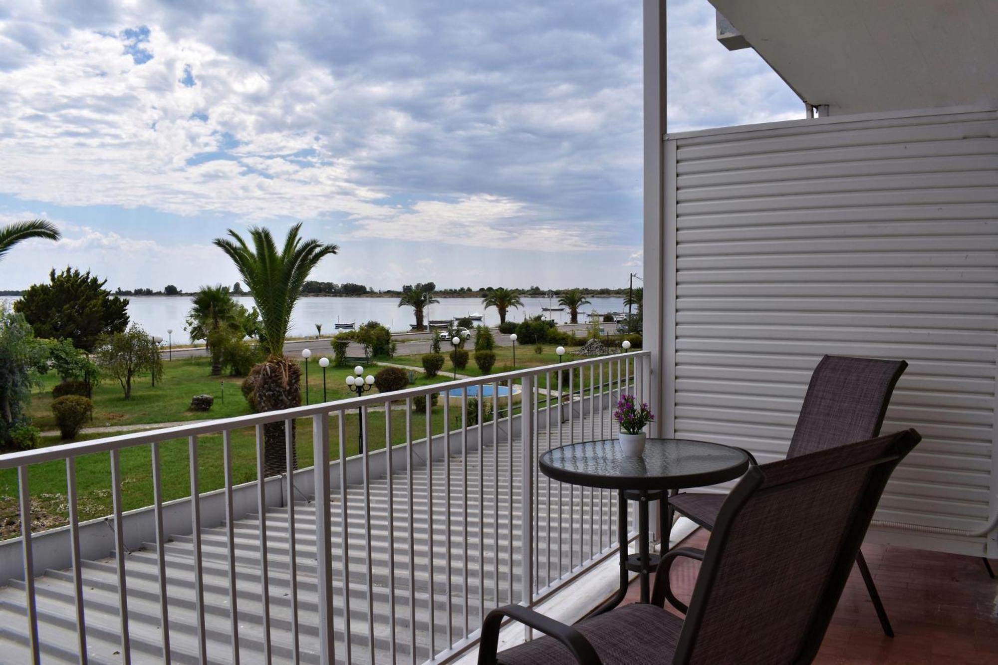 Hotel Theoxenia Missolonghi Экстерьер фото