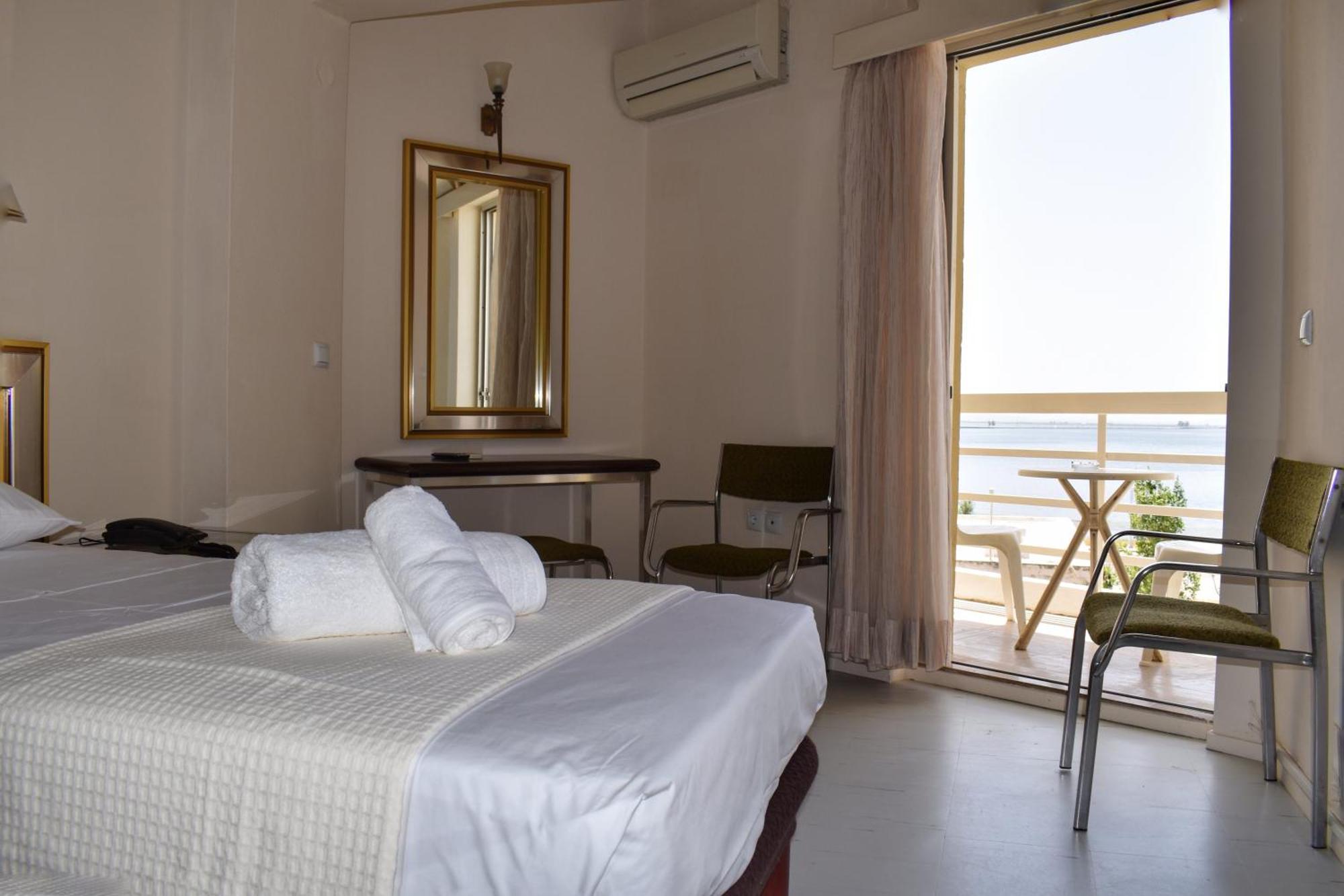 Hotel Theoxenia Missolonghi Экстерьер фото