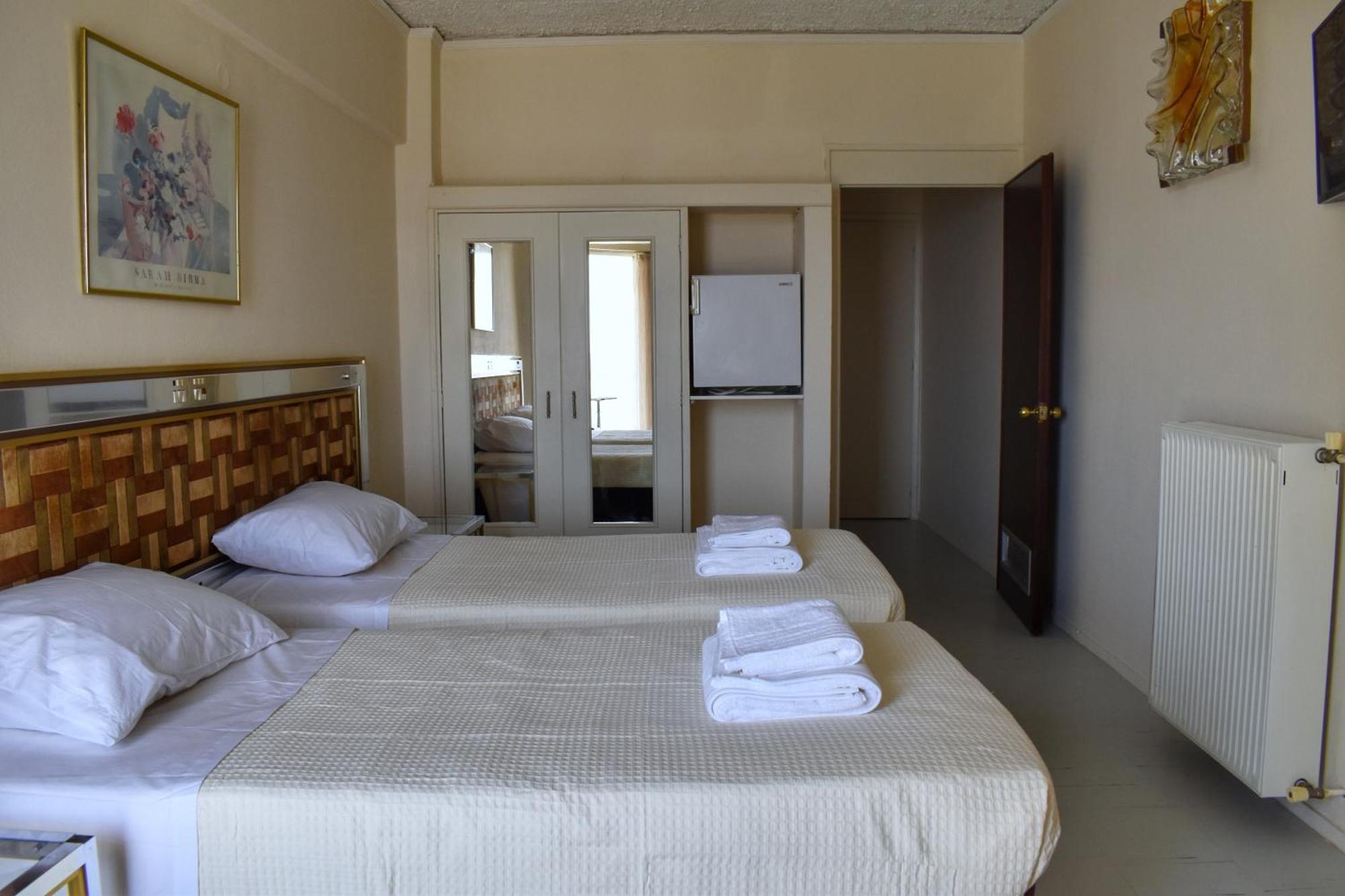 Hotel Theoxenia Missolonghi Экстерьер фото